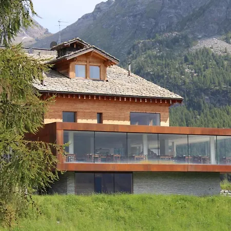 Crest Alpine & Resort Champoluc
