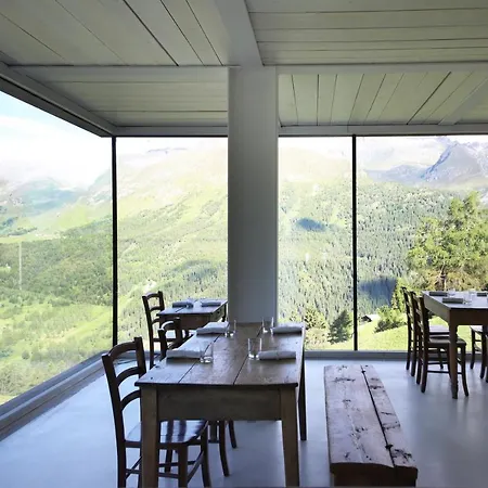 Crest Alpine Lodge&spa