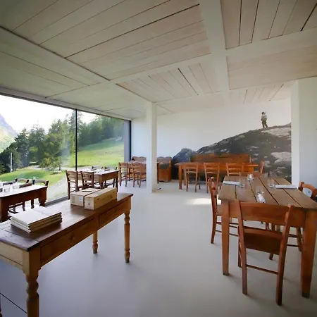 Crest Alpine & Resort Champoluc